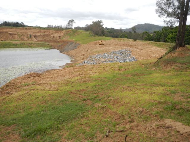 Photo of the excavation pit where the correct slope gradient in an internal wall was not maintained.